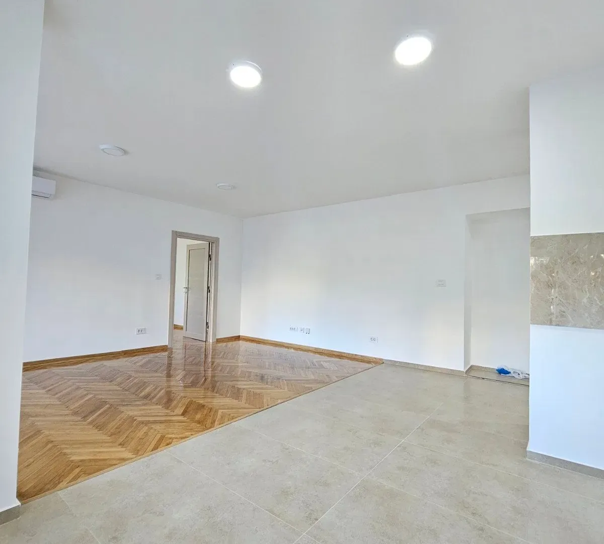 Sale, office space, 58m², Preko Morače, Podgorica