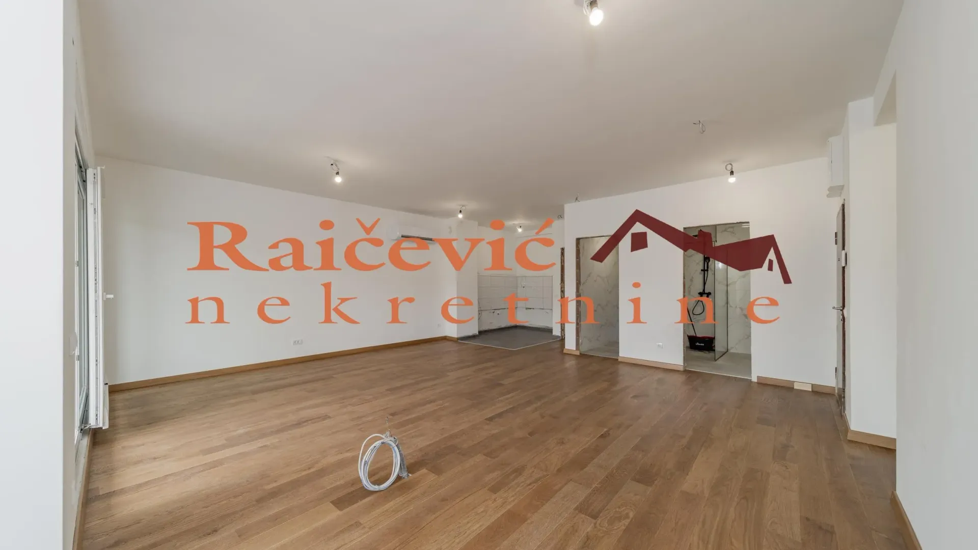 Prodaja, trosoban stan, 92m², Vračar Sve Podlokacije, Beograd