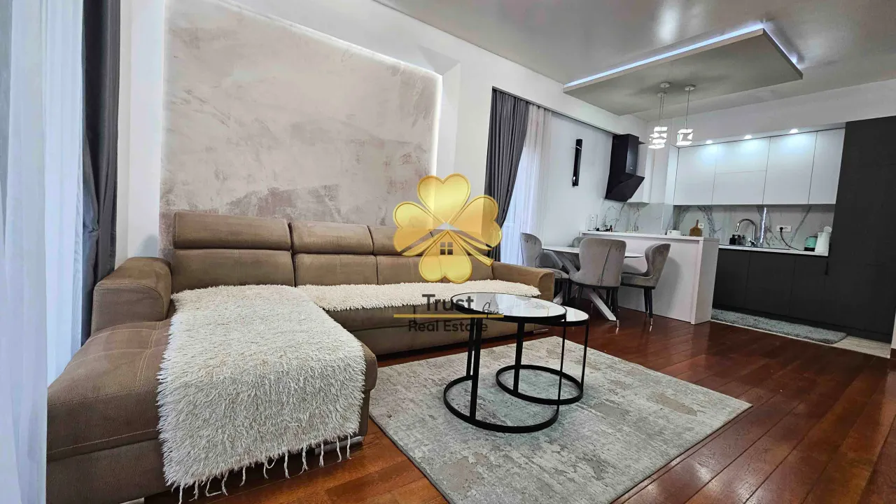 Izdavanje, dvosoban stan, 80m², Momišići, Podgorica