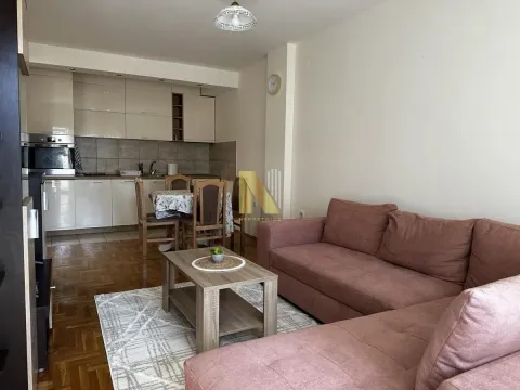 Rent, one bedroom apartment, 40m², Nova Detelinara, Novi Sad Sve Podlokacije - image 1