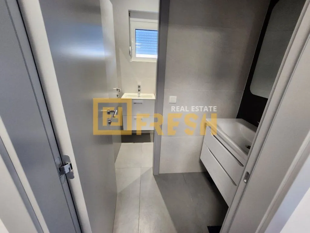 Rent, office space, 700m², Zabjelo, Podgorica