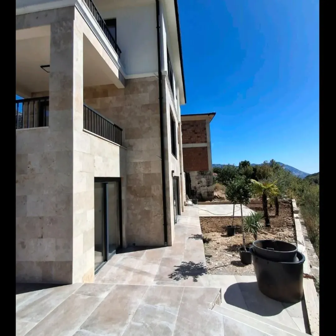 Sale, house, 180m², Markovići, Budva