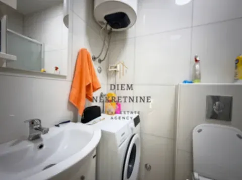 Izdavanje, jednosoban stan, 40m², Tološi, Podgorica - image 12