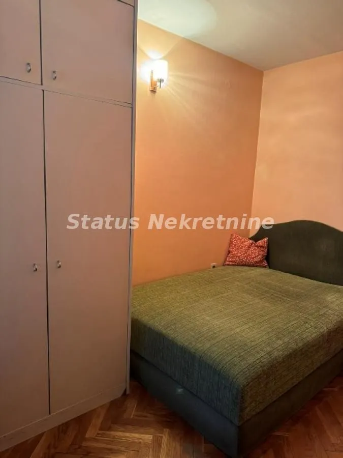 Izdavanje, dvosoban stan, 53m², Bulevar Oslobodjenja, Novi Sad Sve Podlokacije