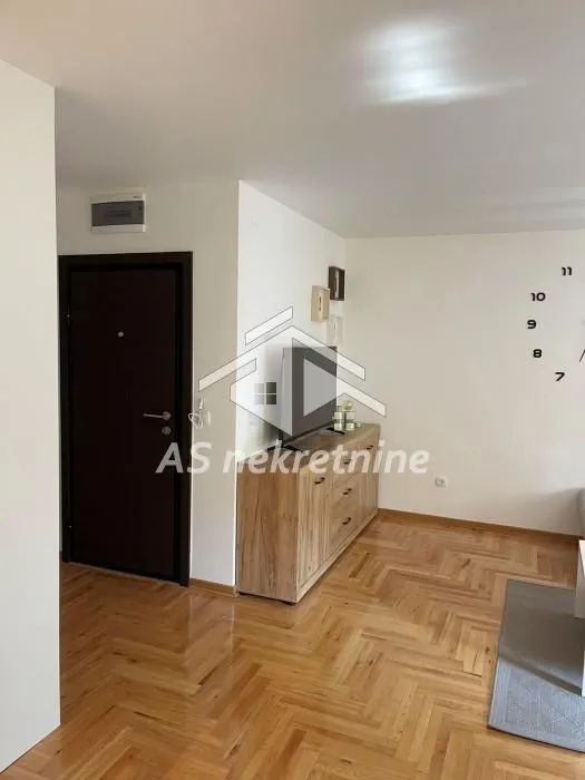 Rent, three bedroom apartment, 64m², Voždovac Sve Podlokacije, Beograd