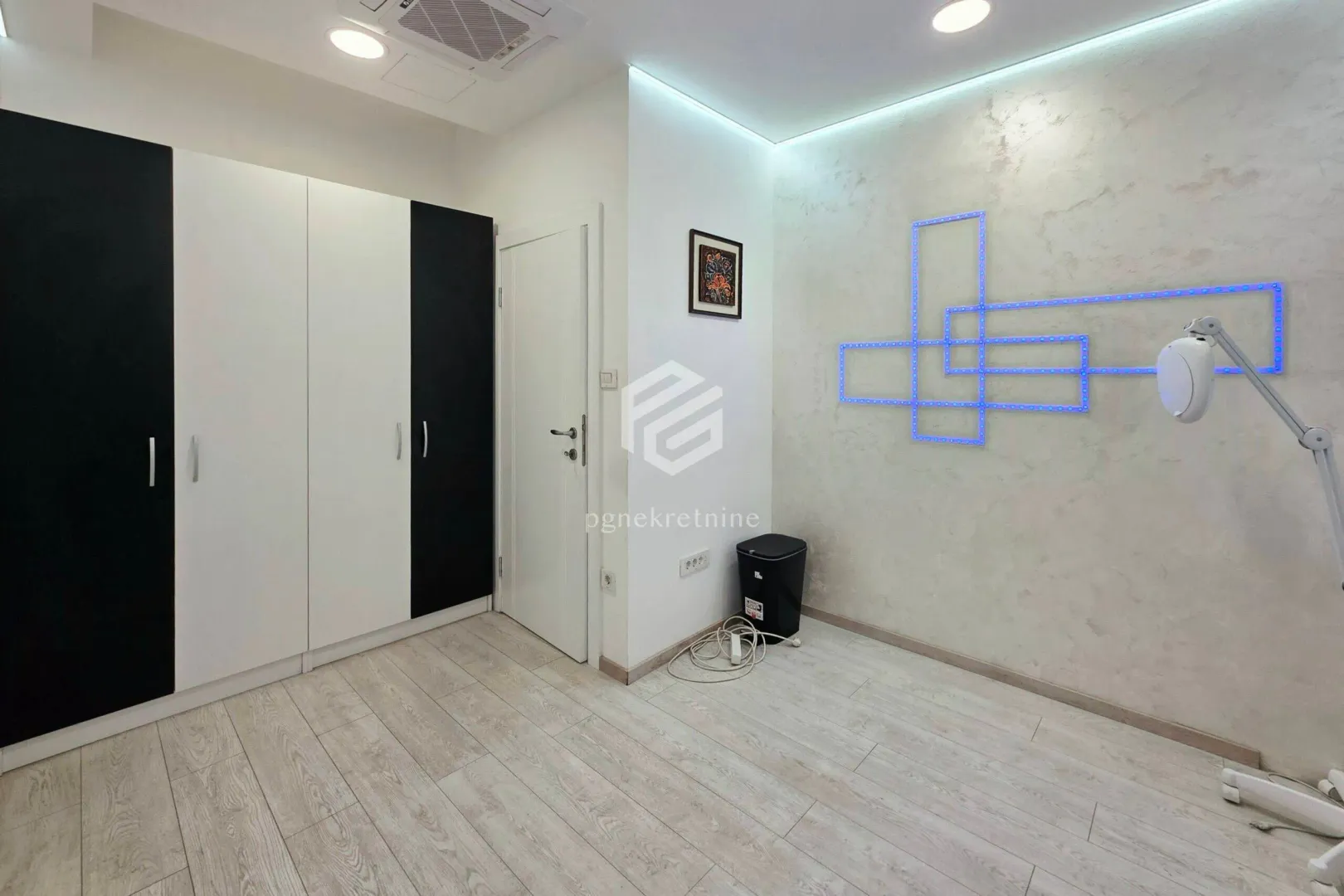 Rent, office space, 62m², Zabjelo, Podgorica