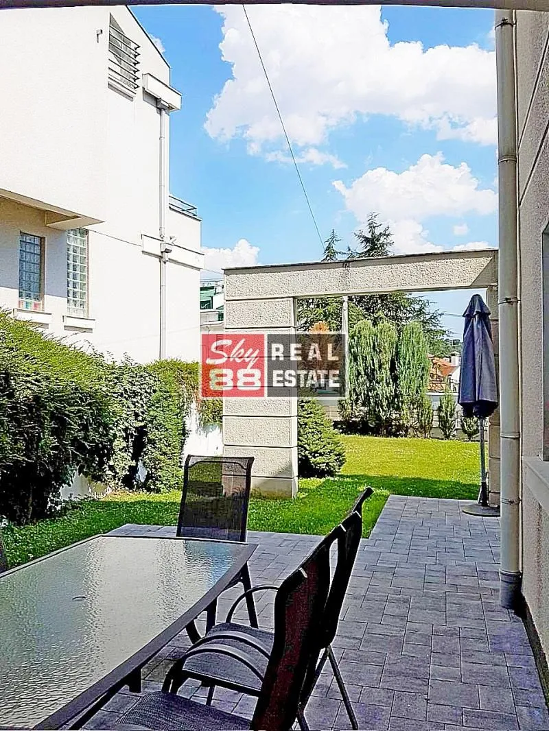 House for Sale, 285m2, Dedinje, Beograd Estitor
