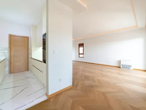 Prodaja, trosoban stan, 142m², Gorica C, Podgorica - image 3