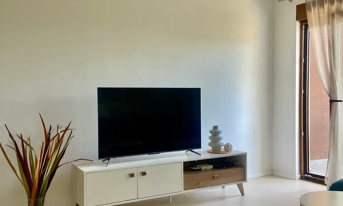 Izdavanje, stan, 72m², Tivat, Crna Gora