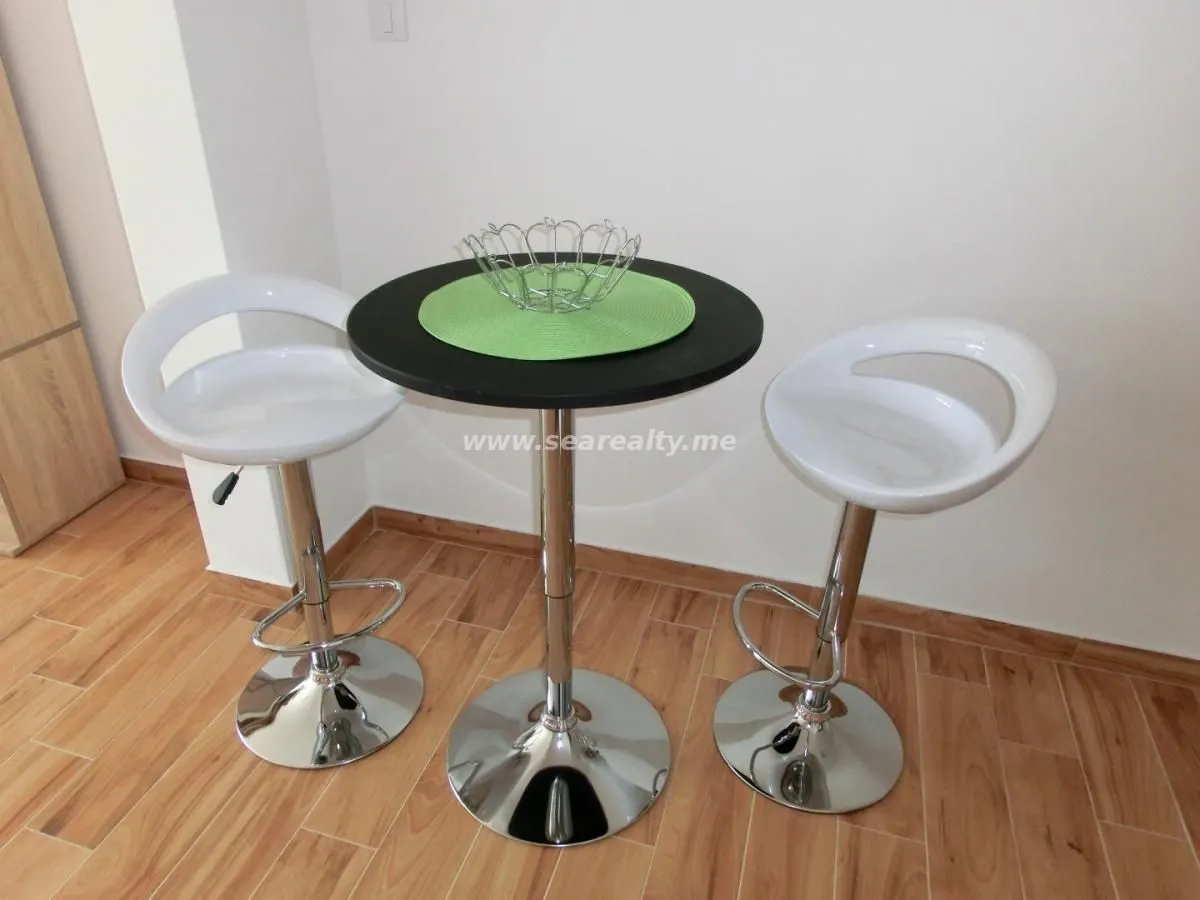 Rent, one bedroom apartment, 30m², Budva, Crna Gora
