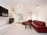 Izdavanje, dvosoban stan, 69m², Ljubović, Podgorica - image 1