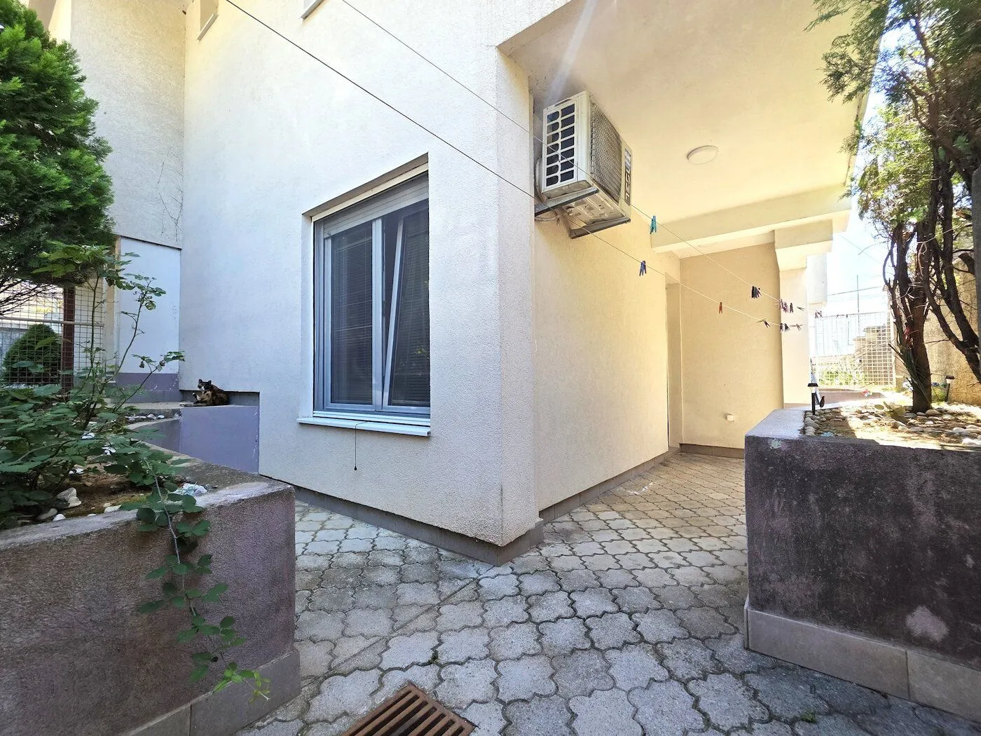 Rent, studio apartment, 40m², Vezirov Most, Podgorica