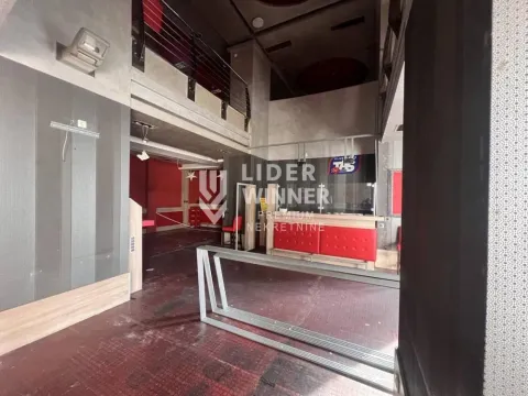 Izdavanje, poslovni prostor, 84m², Stari Grad, Beograd - image 2