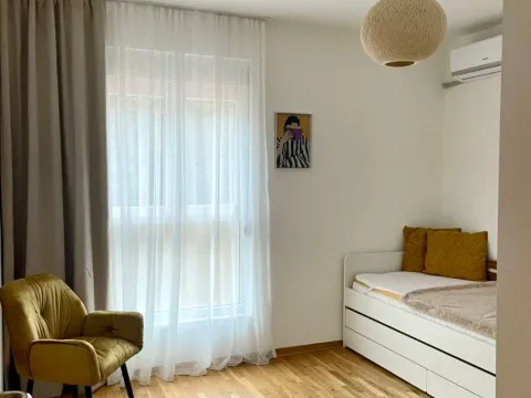 Rent, two bedroom apartment, 87m², Malo Brdo, Podgorica - image 10