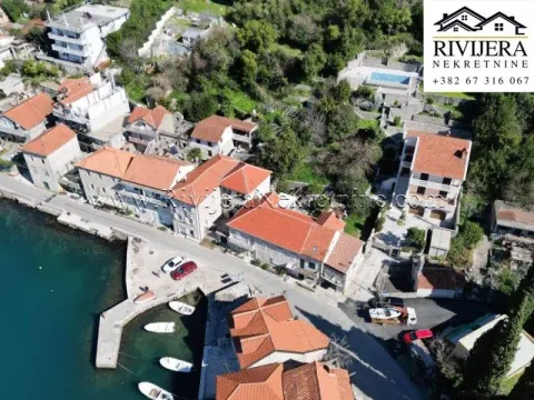 Sale, house, 245m², Lepetani, Tivat - image 11