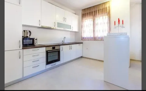 Rent, two bedroom apartment, 120m², Petrovac, Budva - image 8