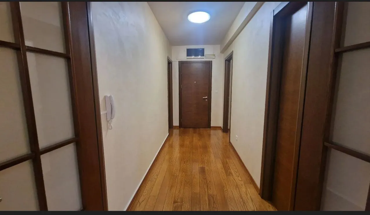 Rent, four bedroom apartment, 162m², Pod Goricom, Podgorica
