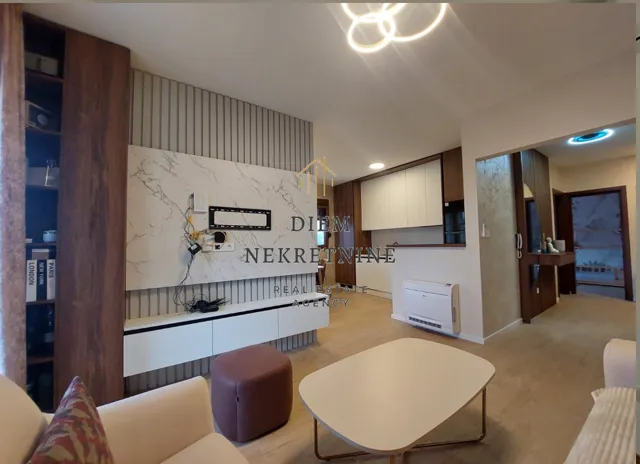 Prodaja, trosoban stan, 86m², Radanovići, Kotor