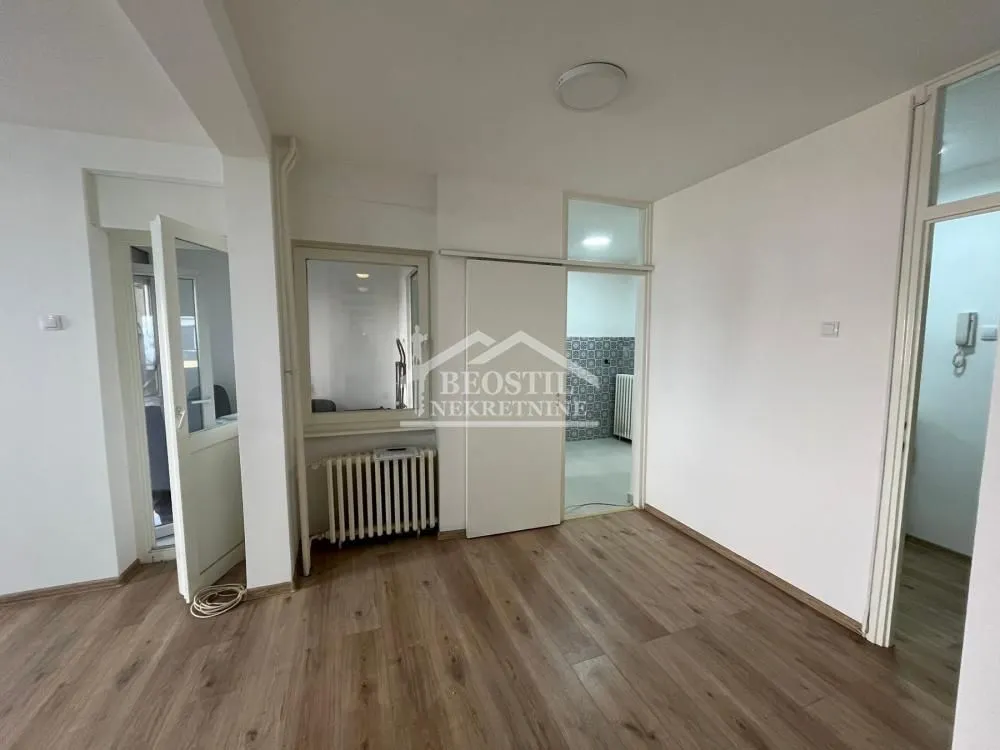 Prodaja, dvosoban stan, 56m², Papazovac, Smederevo