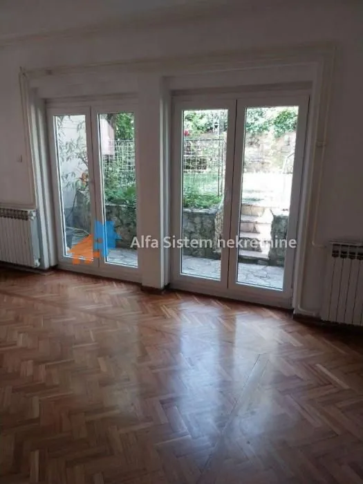 Rent, apartment, 250m², Neimar, Vračar Sve Podlokacije