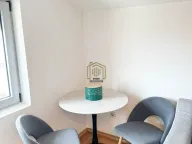 Izdavanje, jednosoban stan, 40m², Stari Aerodrom, Podgorica - image 13