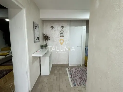 Izdavanje, trosoban stan, 100m², Stari Aerodrom, Podgorica - image 7