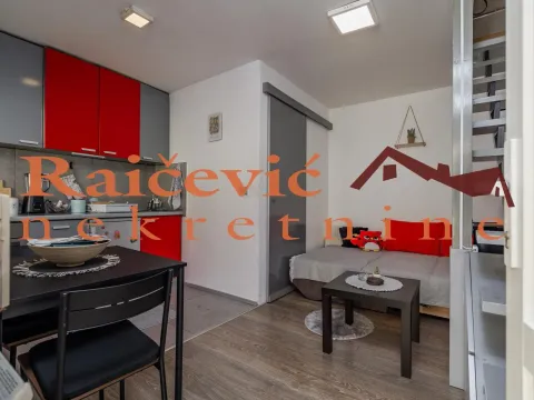Izdavanje, jednosoban stan, 31m², Zvezdara Sve Podlokacije, Beograd - image 2