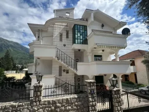 Rent, two bedroom apartment, 65m², Bar, Crna Gora - image 1