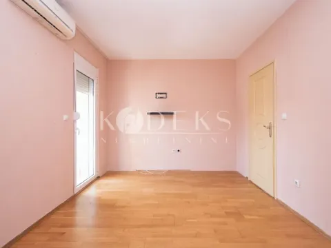 Rent, two bedroom apartment, 69m², Ljubović, Podgorica - image 5