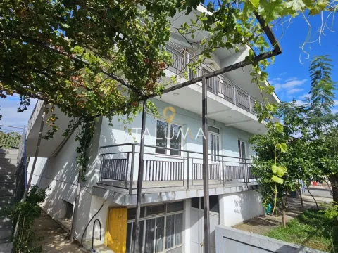 Izdavanje, kuća, 210m², Masline, Podgorica - image 2