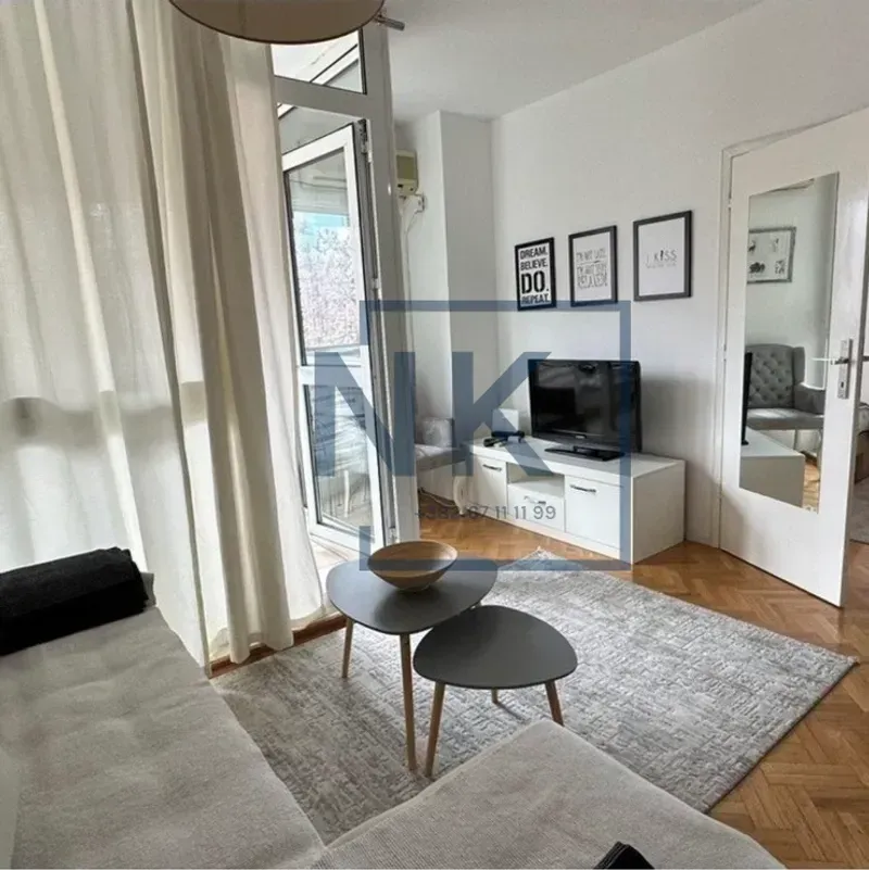 Izdavanje, jednosoban stan, 37m², Tološi, Podgorica
