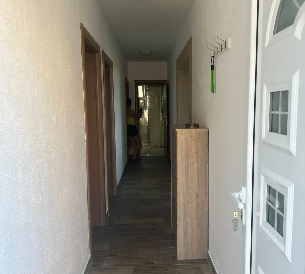 Izdavanje, kuća, 100m², Kavač, Kotor