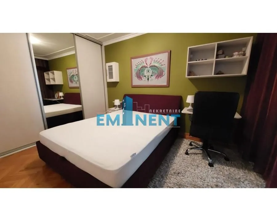 Rent, two bedroom apartment, 42m², Stari Grad, Beograd
