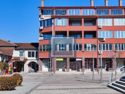 Prodaja, dvosoban stan, 61m2, Despotovac