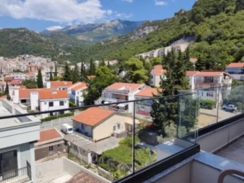 Rent, one bedroom apartment, 55m², Budva, Crna Gora - image 5