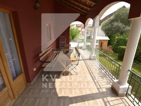 Rent, house, 200m², Dalmatinska ulica, Podgorica - image 27