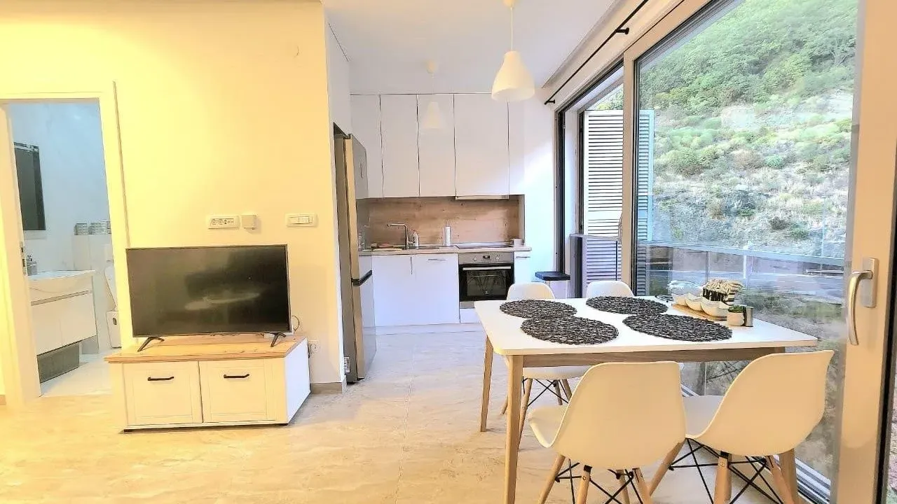 Prodaja, jednosoban stan, 41m², Rafailovići, Budva