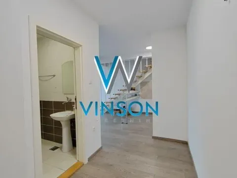 Izdavanje, poslovni prostor, 72m², Centar, Novi Sad - image 17