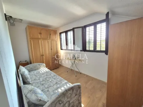 Rent, two bedroom apartment, 49m², Petlovo Brdo, Beograd - image 5