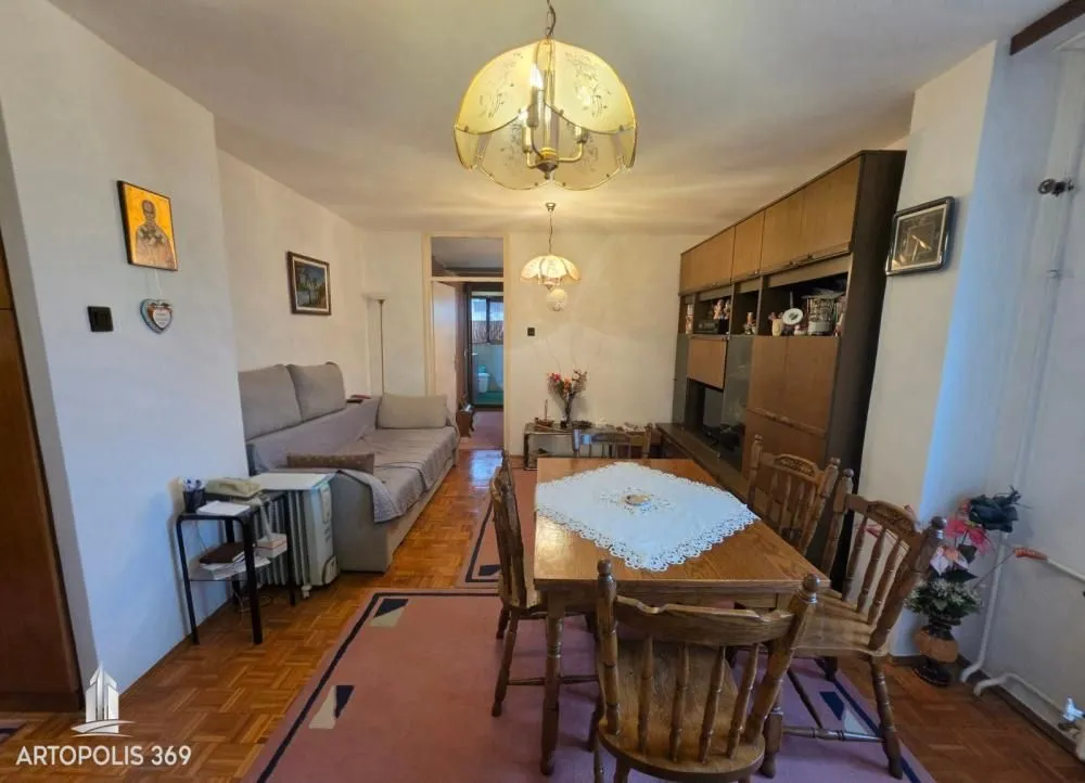 Prodaja, trosoban stan, 75m², Novi Beograd Blok 72, Novi Beograd Sve Podlokacije