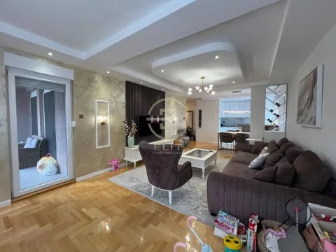 Prodaja, trosoban stan, 99m², Centar, Novi Sad - image 4