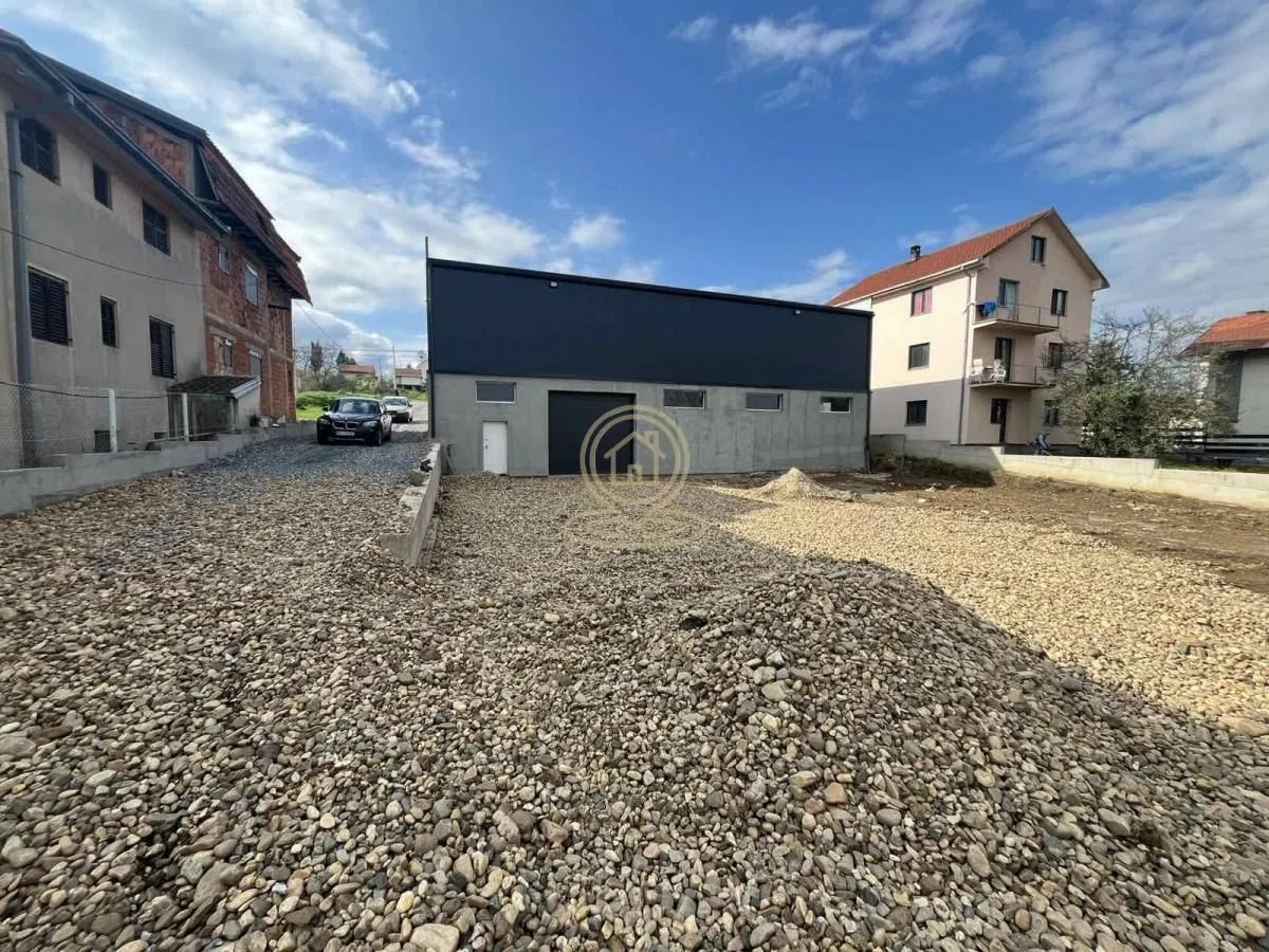 Izdavanje, poslovni prostor, 480m², Meljak, Barajevo