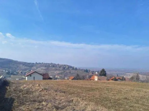 Zemljište in Beočin