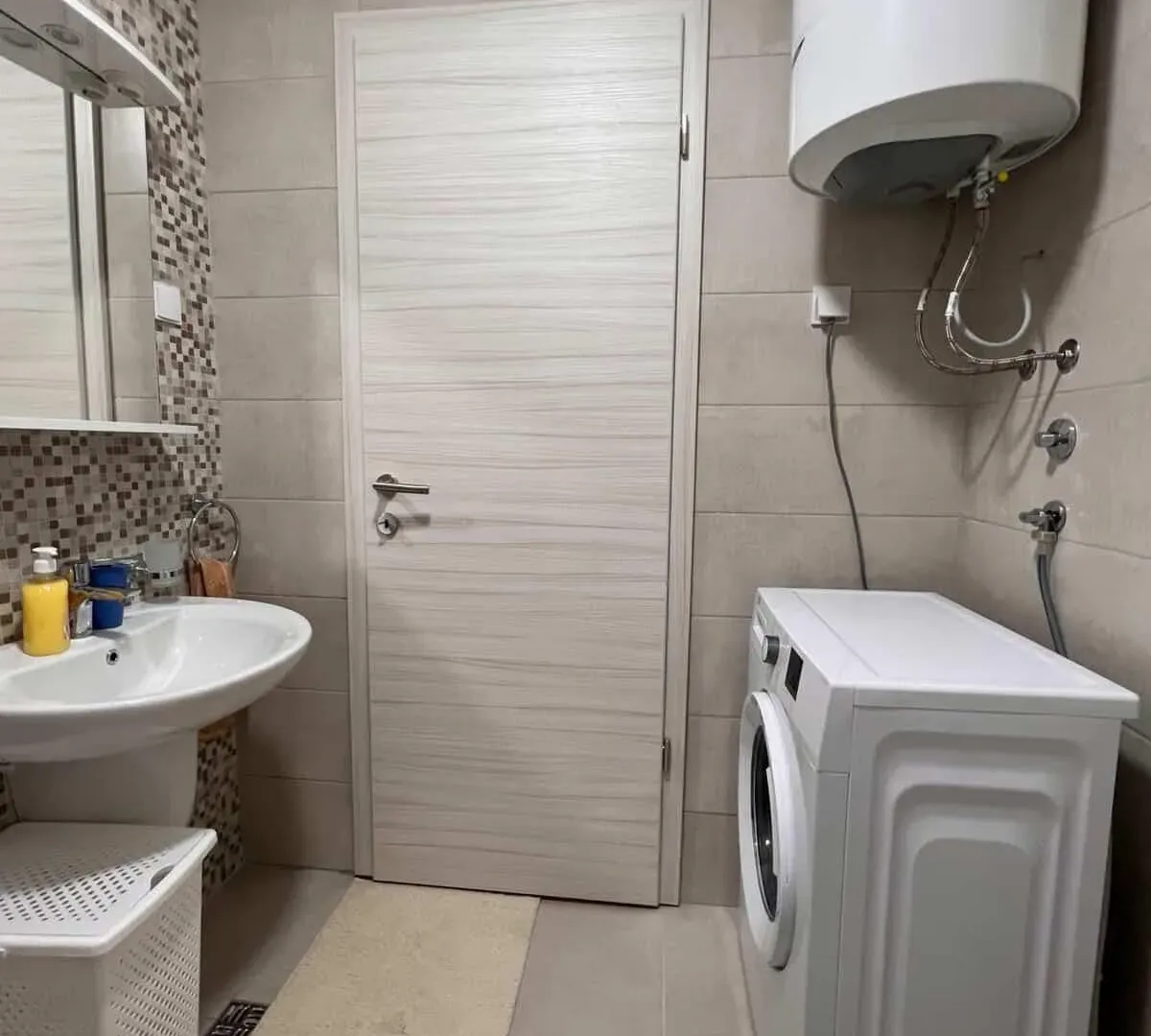 Rent, studio apartment, 31m², Ljubović, Podgorica