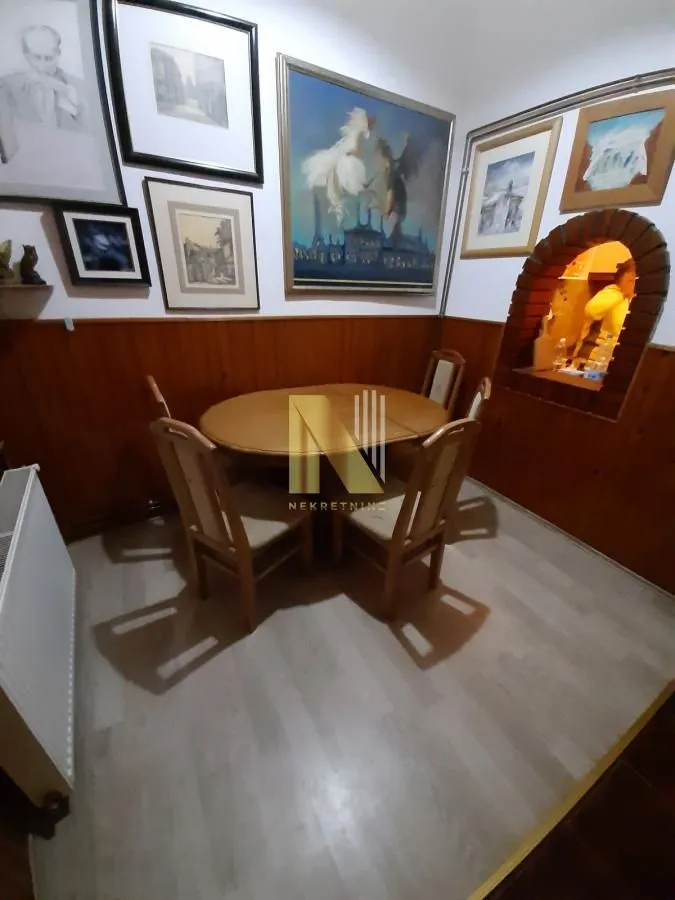 Prodaja, trosoban stan, 81m², Petrovaradin, Novi Sad