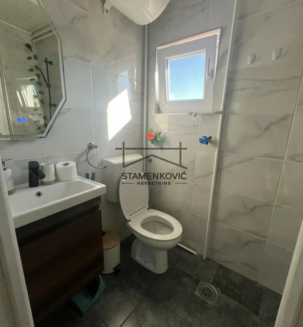 Prodaja, jednosoban stan, 32m², Centar, Novi Sad