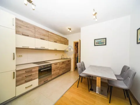 Rent, two bedroom apartment, 70m², City Kvart, Podgorica - image 18