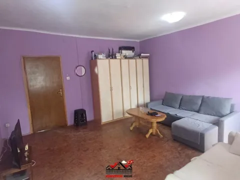 Prodaja, jednosoban stan, 30m², Centar, Nikšić - image 6