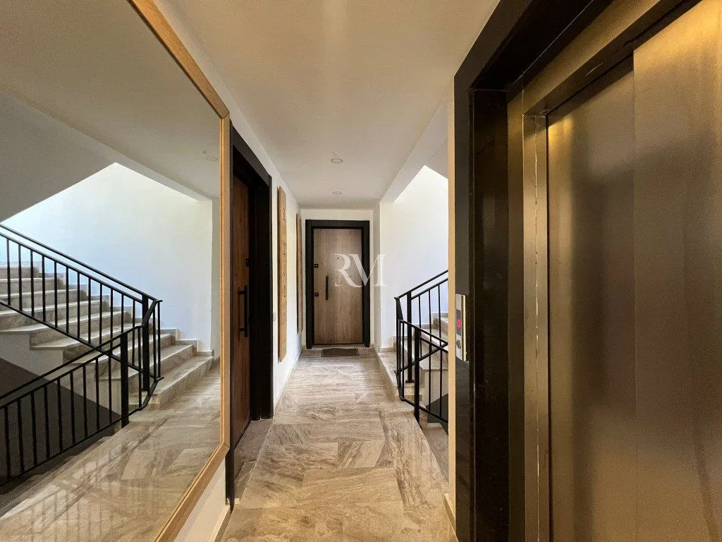 Prodaja, dvosoban stan, 66m², Kava, Tivat