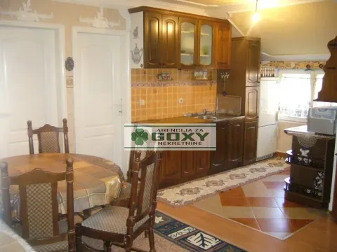 Sale, house, 270m², Altina, Beograd - image 4